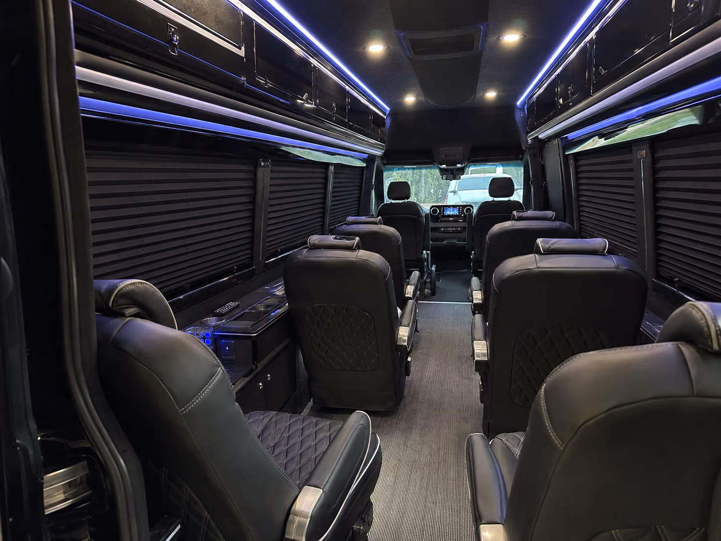 book a bus for your next corporate event 1