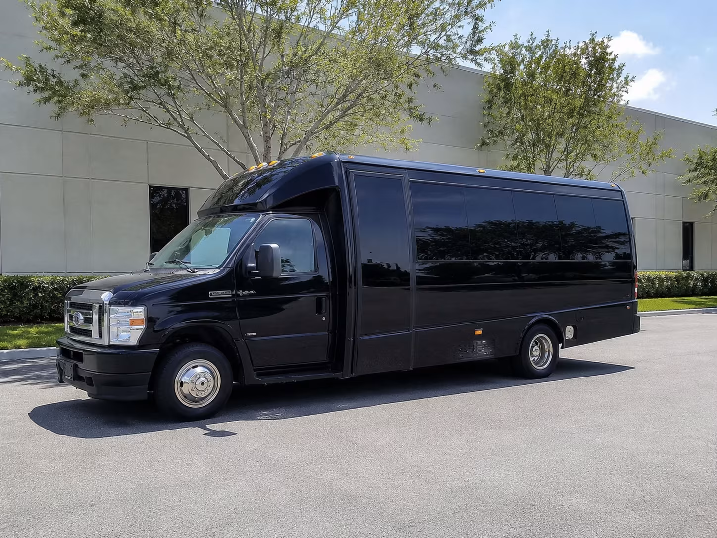 book a bus for your next corporate event 3