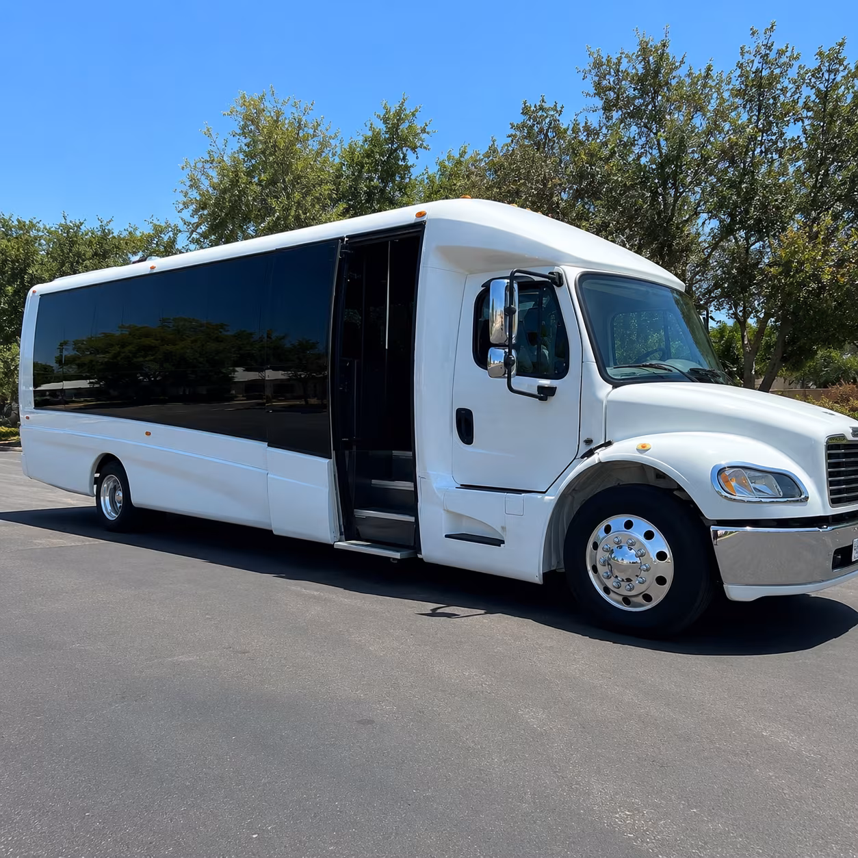book a bus for your next corporate event 5
