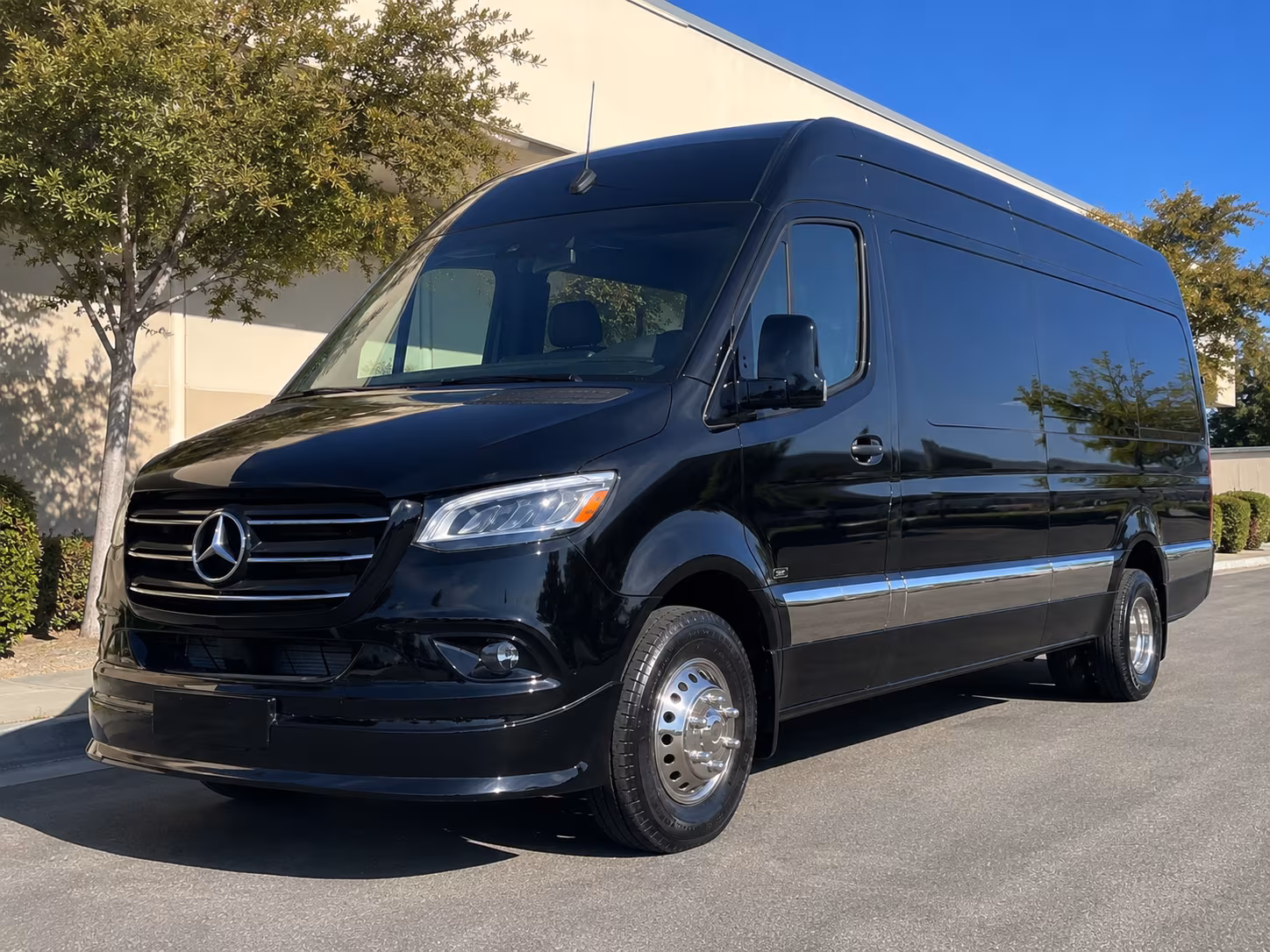 book a bus for your next wedding 3
