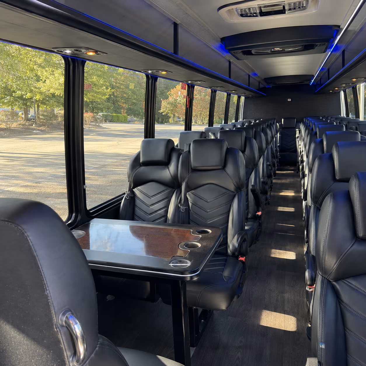 minibuses for zoo and aquarium field trips near san mateo