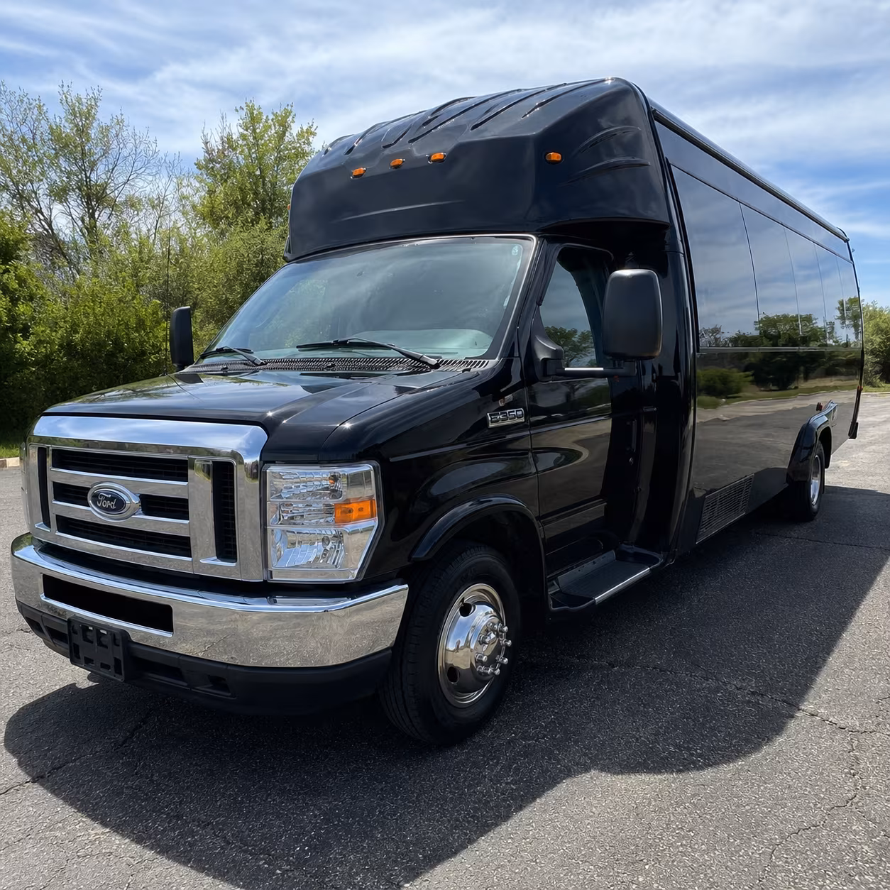sweet 16 and quinceanera party buses serving san mateo and the peninsula